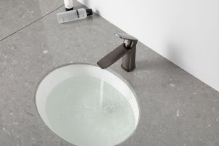 Смеситель для раковины Gappo G1028-9 оружейная сталь